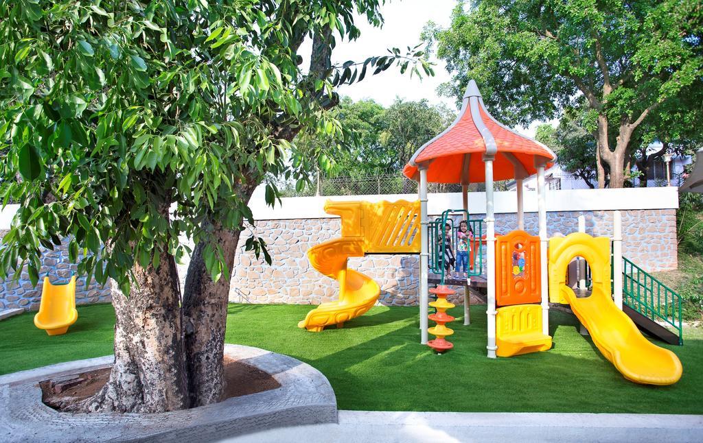 Villa San Lawrenz Lonavala Exterior photo